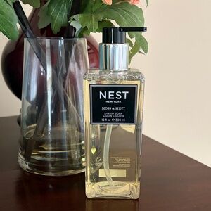 New Nest Moss & Mint Liquid Hand Soap 10oz